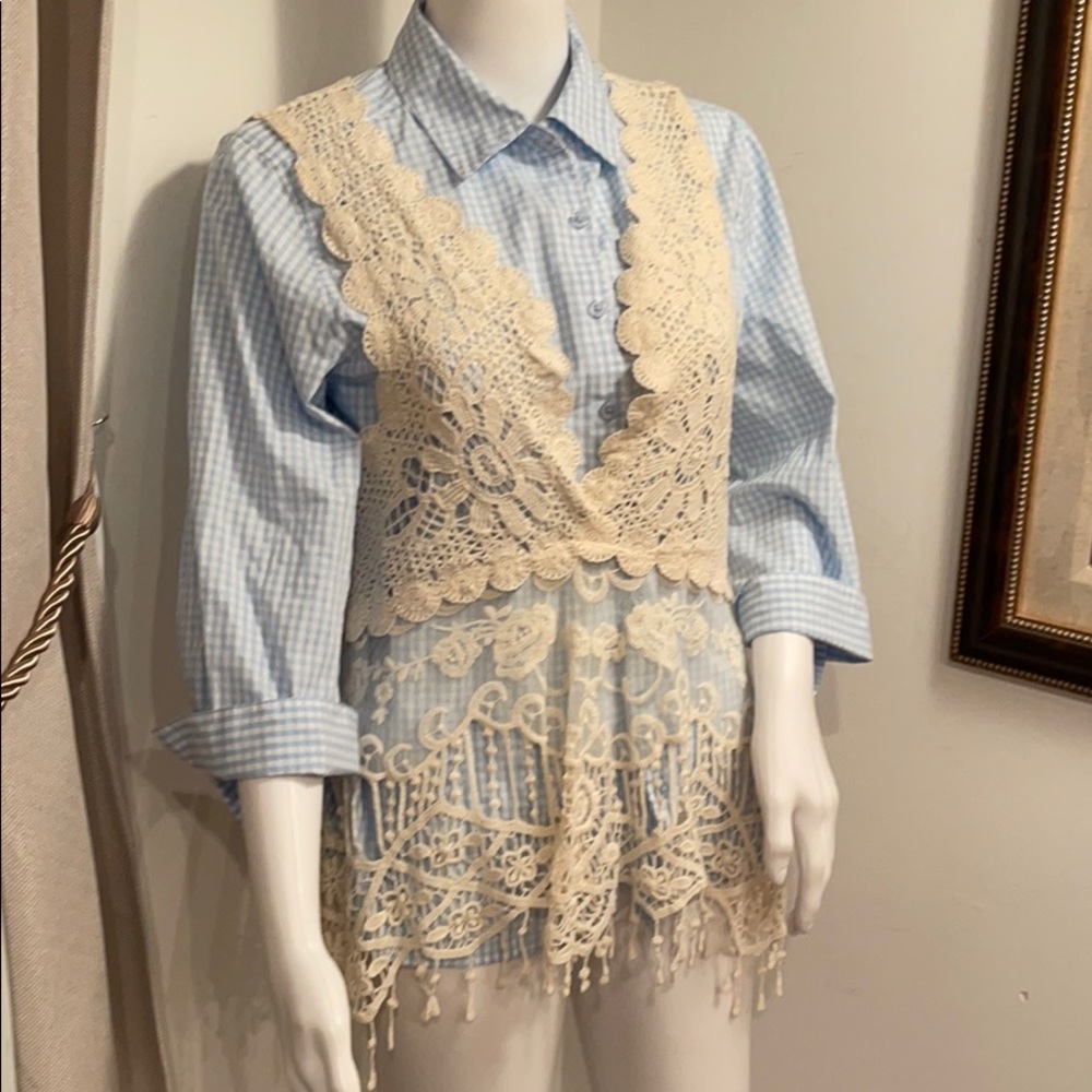 HANDMADE CROCHET VEST WOMENS M/ L V NECK